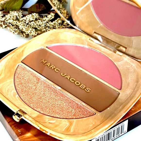 O!Mega x Three Powder X-TRA LARGE Blush-Bronze-Highlight Tantalize Glo Palette - Picture 7 of 16